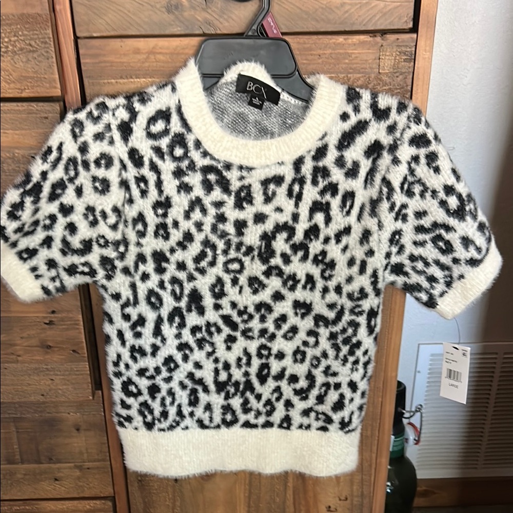 NWT BCBGeneration Black and White Animal Print Sweater